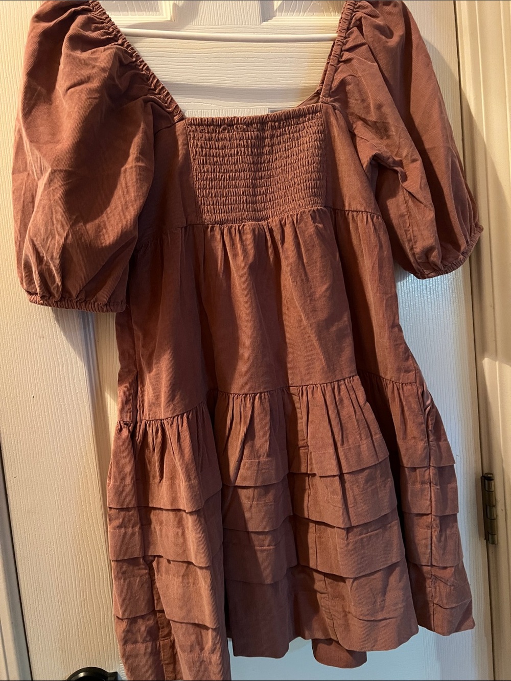 American Eagle Outfitters Mauve Pink Tiered Puff Sleeve Dress - Picture 2 of 2